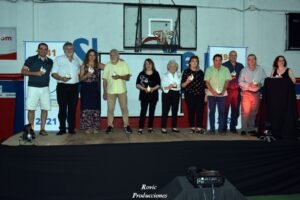 Algunos dirigentes homenajeados en el evento